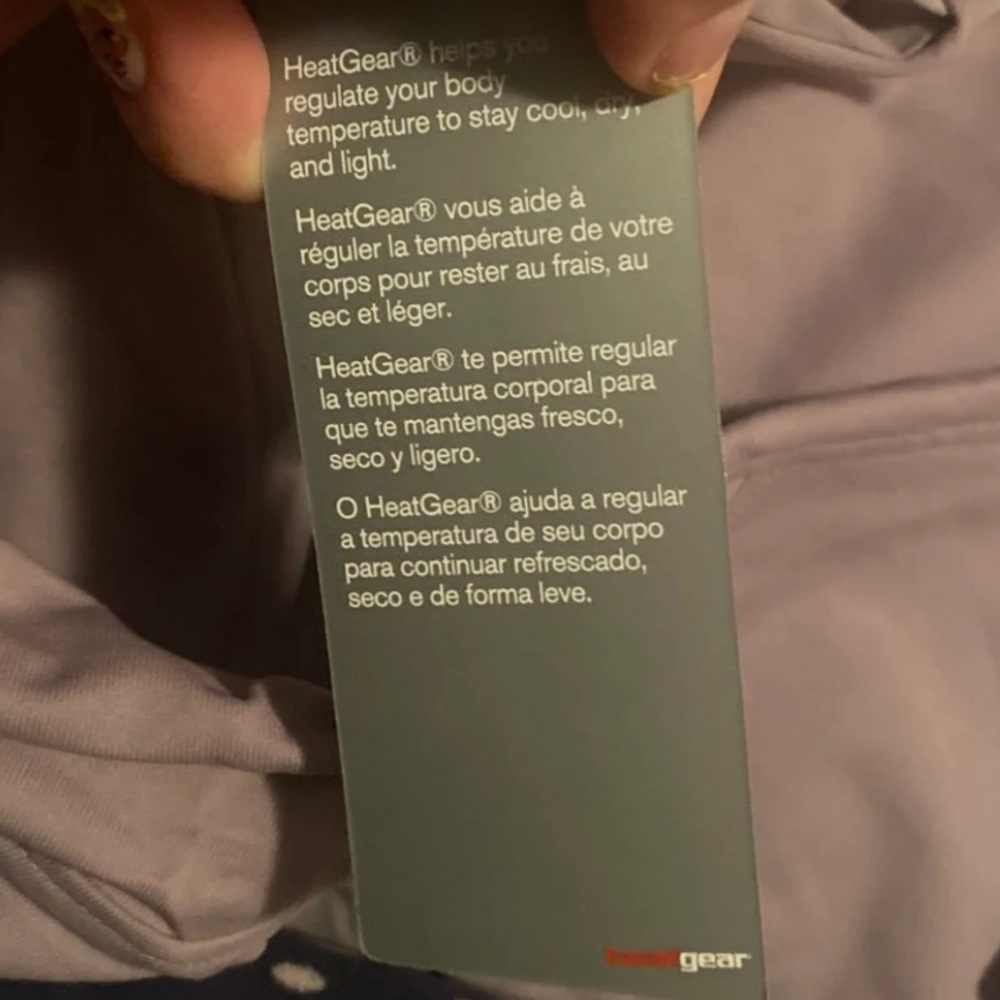 Under Armour Pull Over - Picture 6 of 11